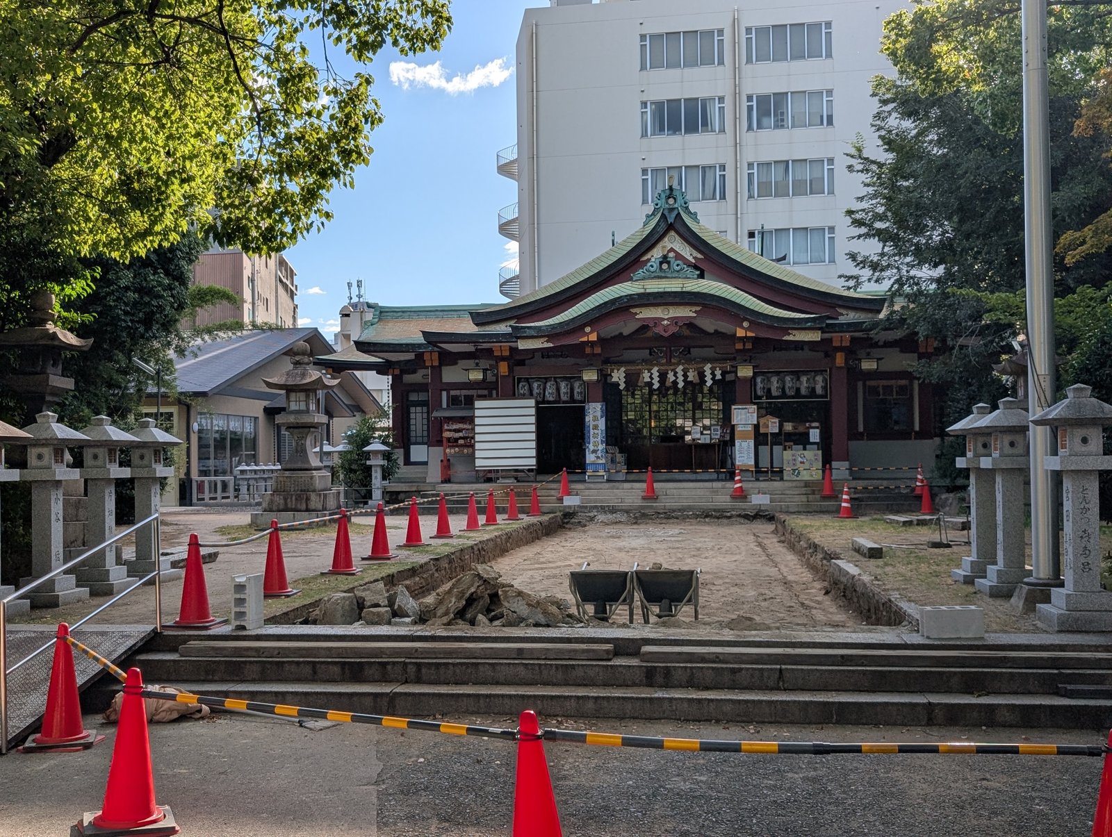 拝殿(参拝時は境内整備工事中)
