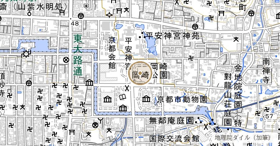 岡崎（第4回内国勧業博覧会の跡地と平安神宮）の位置を示す地図