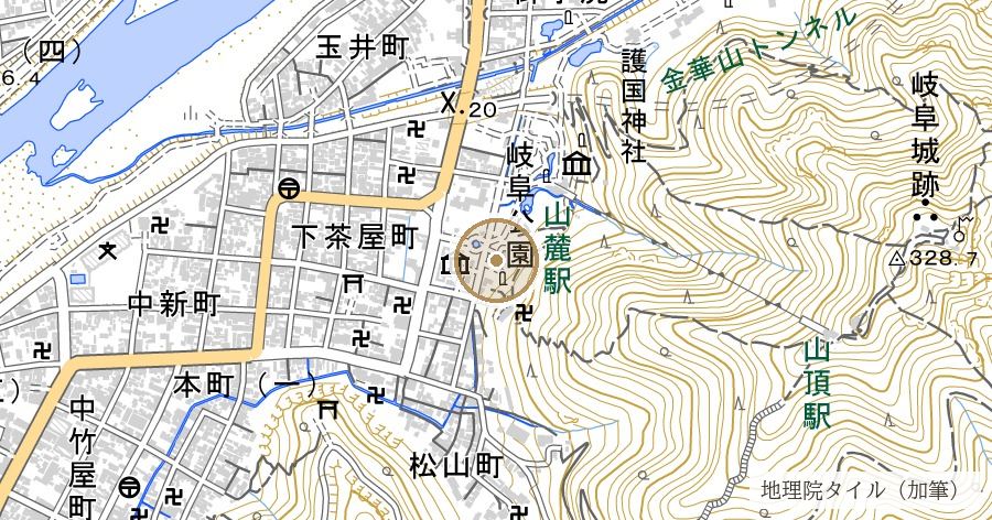 織田信長公居館跡（金華山の麓に発掘された「宮殿」と、山上の斎藤氏の石垣）の位置を示す地図