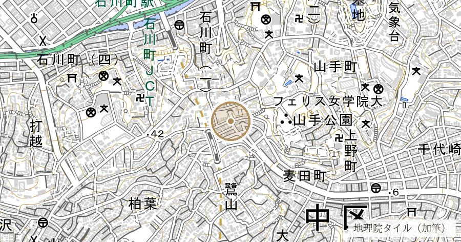 桜道橋（山手隧道と同じ石で仕上げ、断たれる道をつないだ橋）の位置を示す地図